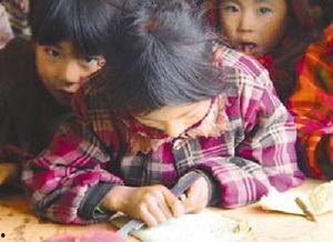 爆料记者小女孩视频大全,视频大全背后的真实故事